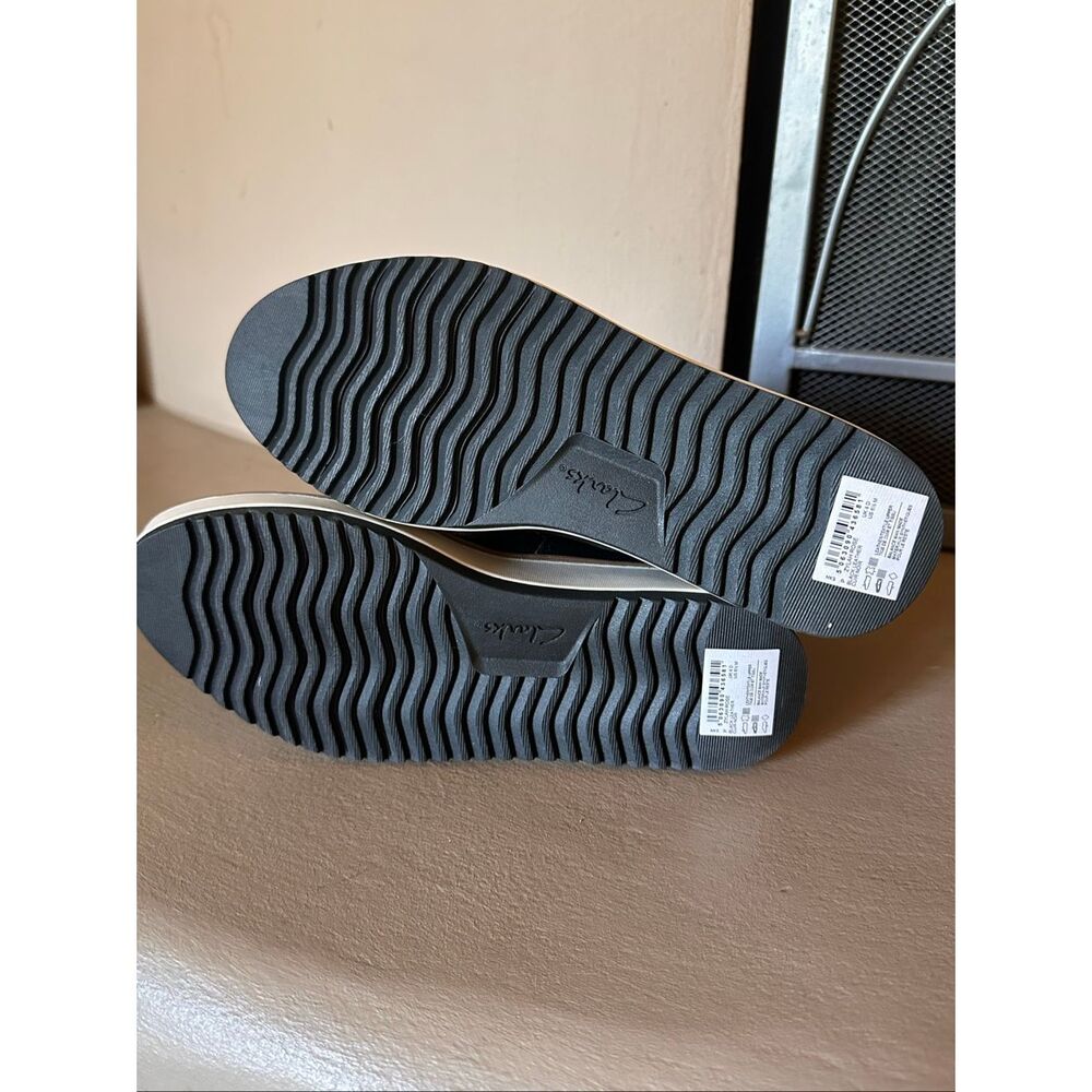 NWT Clarks shoes - Picture 7 of 9